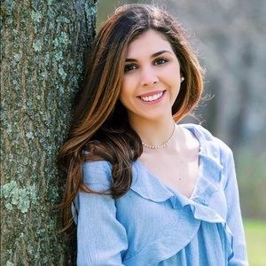 Meet your Posher, Isabel